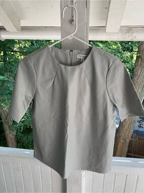 Prologue Pale Gray Short Sleeve Pleated Blouse Faux Leather Size S